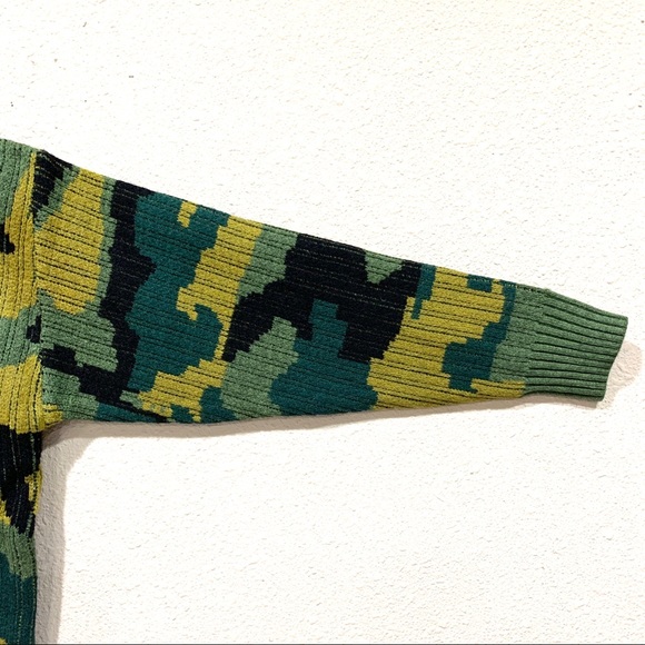 Plus Size Camo Sweater (NWT) - Picture 4 of 8